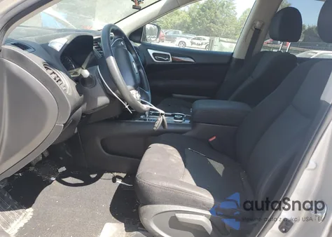 2017 Nissan Pathfinder S z USA, uszkodzony, nr VIN 5N1DR2MMXHC629058